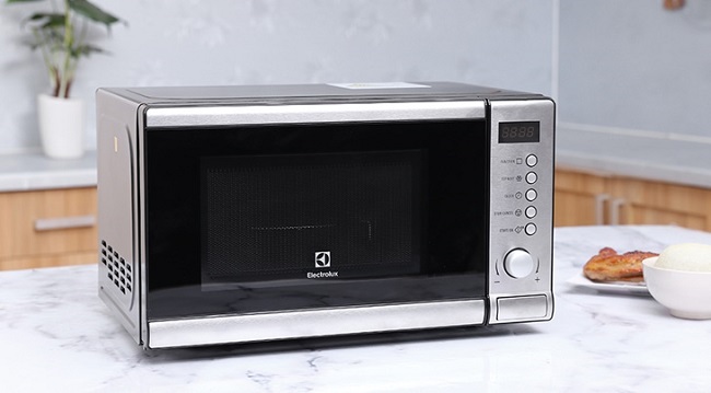 sửa lò vi sóng electrolux